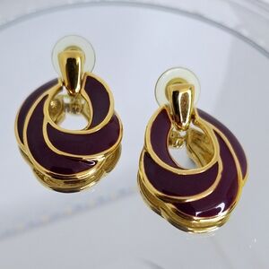 VINTAGE NAPIER DANGLE DROP GOLDTONE AND ENAMEL PIERCED EARRINGS